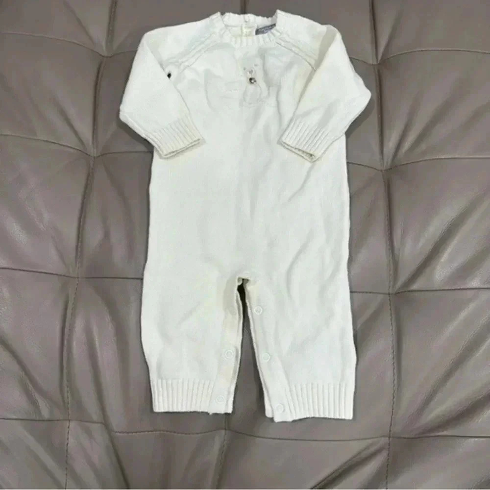 Tahari baby jumpsuit 6-9m